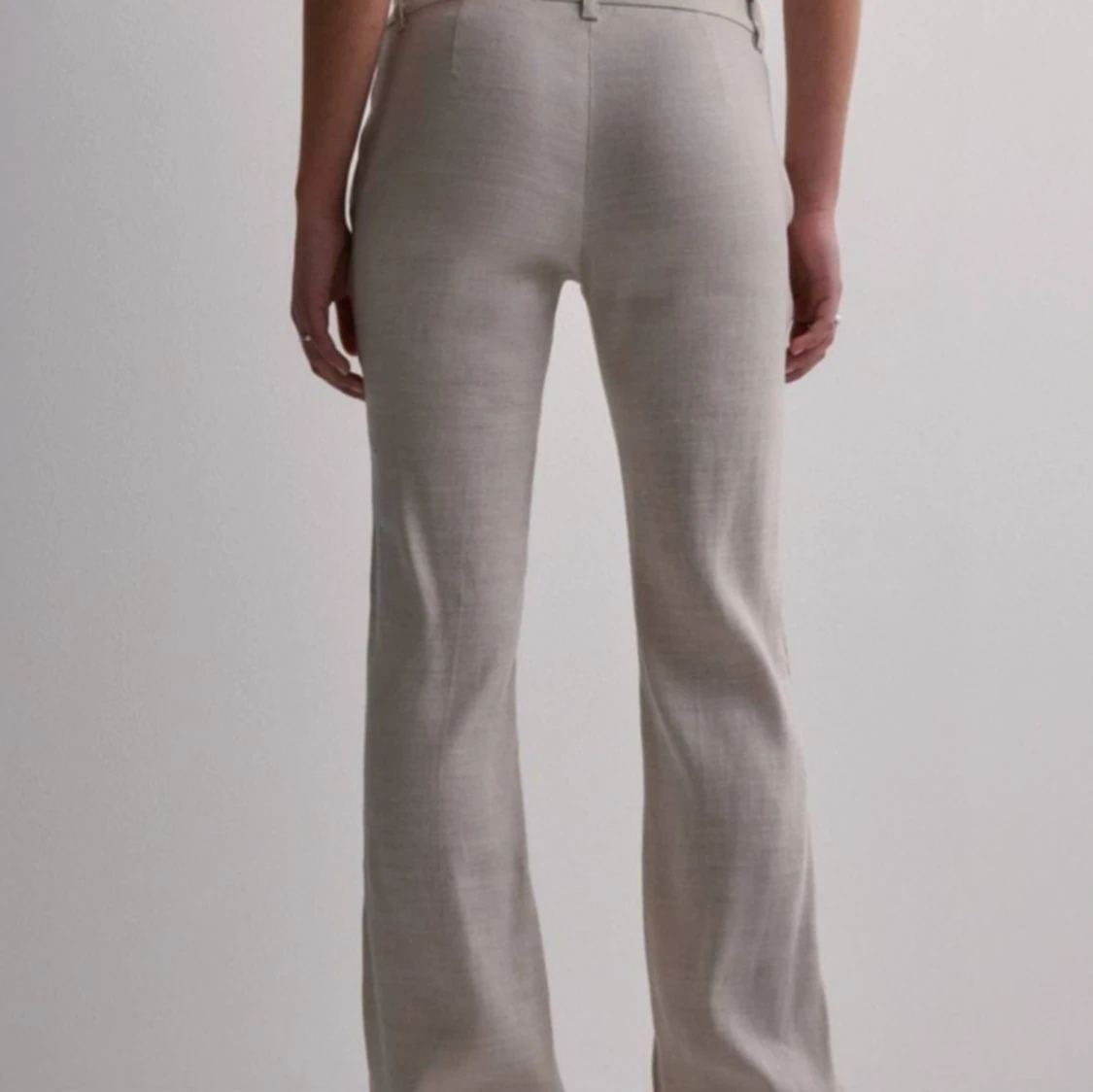 Beige linnebyxor - 90