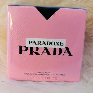Prada parfym - Äkta Prada paradoxe EDP. 30ml oöppnad inplastad 