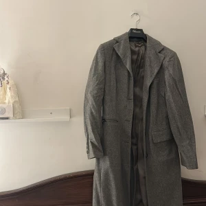 Grå kappa Massimo Dutti - Grå kappa från Massimo Dutti