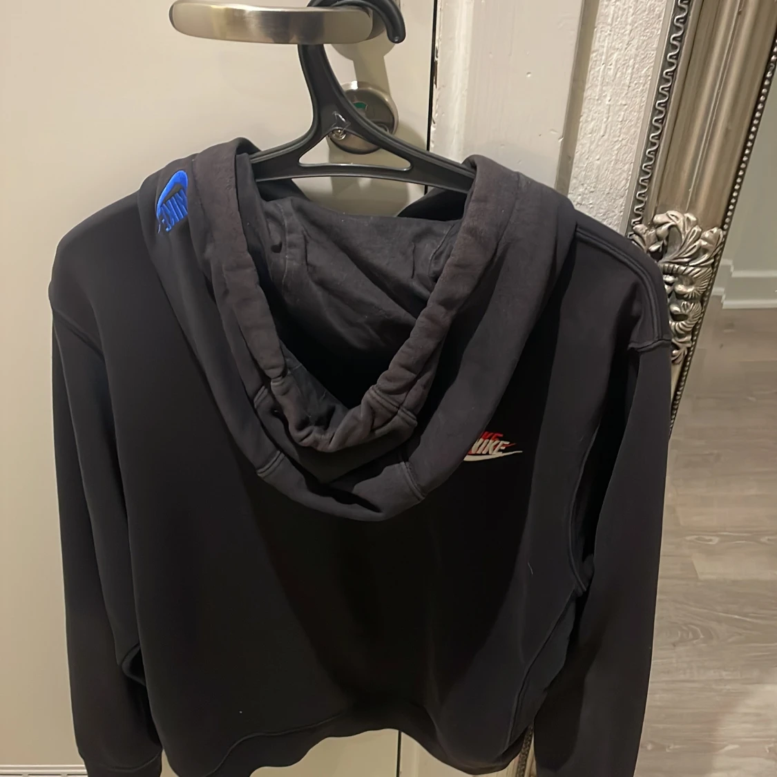 Svart hoodie från Nike - 91