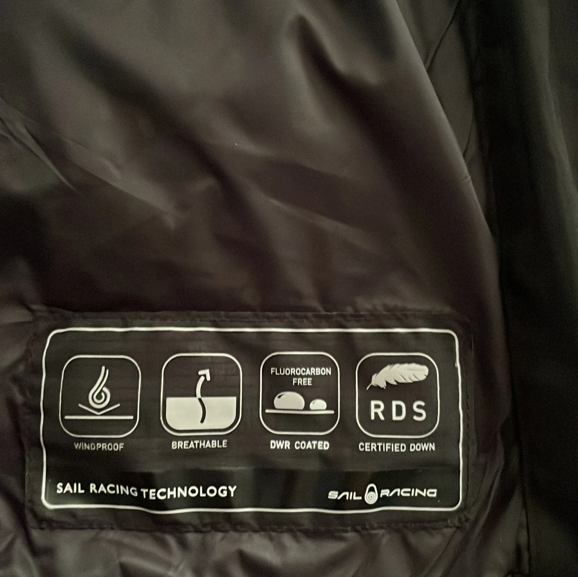 Svart dunjacka från Sail Racing - 92