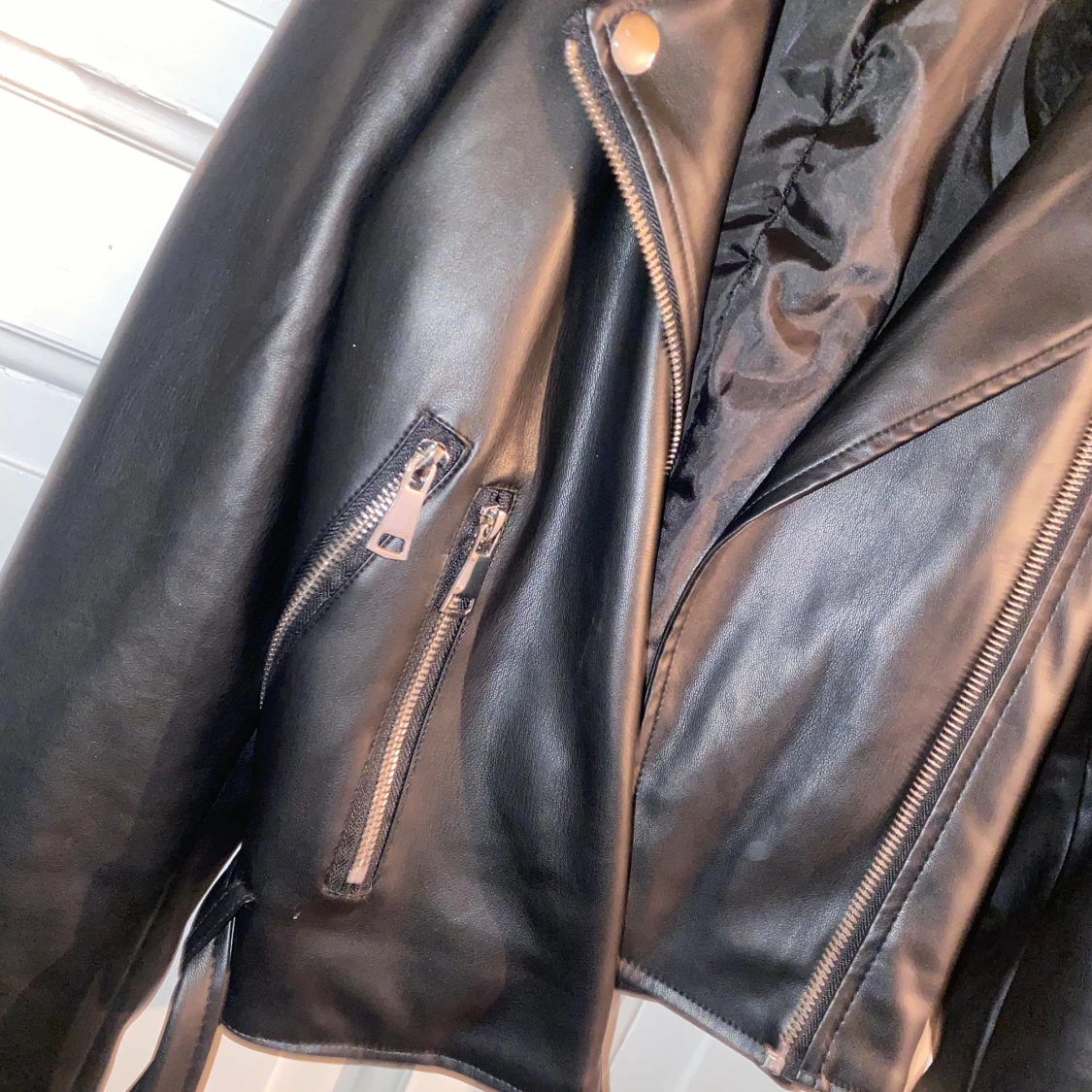 Svart skinnjacka från NLY Trend, Nelly  - 2