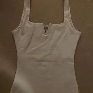 Topp - Vit topp, från hm. Bra skick