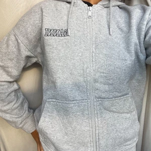 Ganni hoodie  - Ganni hoodie i fint skick. Använt några gånger. Pris går att diskutera.