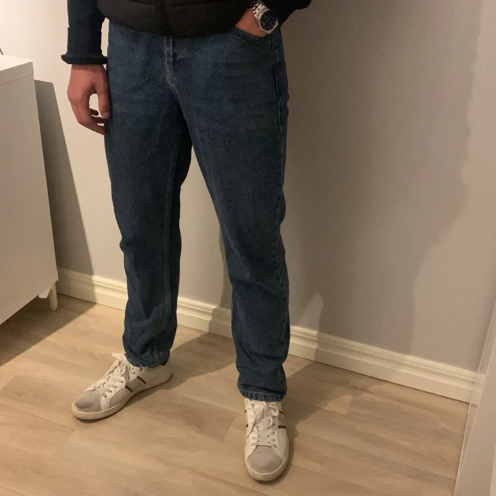 Helt nya jeans ifrån Grunt, stl 27. Använd fåtal gånger.. Jeans & Byxor.