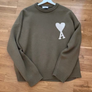 SÖKER ami tröja - Tjena söker ami tröja i stl M, färg spelar ingen roll