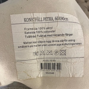 Konstfäll  - Pläd för golvet eller soffan 💅🏾