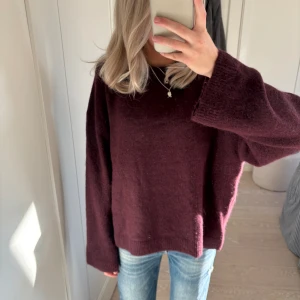 Stickad tröja i ull  - Superfin stickad tröja i ull från gina trocots premium collection💕 köpt förra året men helt oanvänd med prislappen kvar 