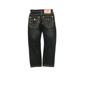 Blåa Rope Stitch True Religion Jeans  - Size 30 - okej condition - tappat ena knappen där bak - Skriv ifall du har frågor🔴🔴🔴