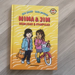 Bok  - En lättläst och bra bok för barn. Inget trasigt