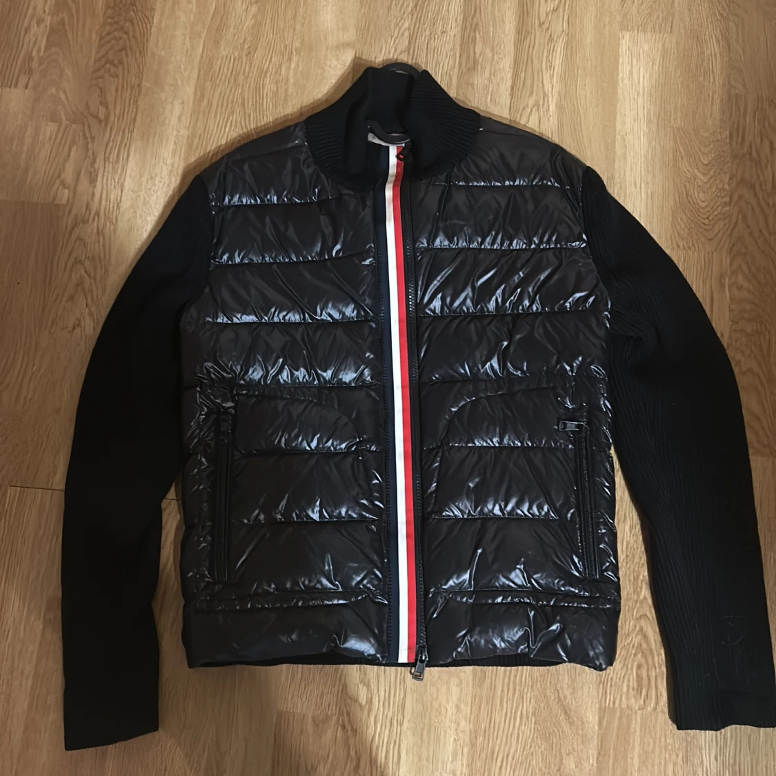 moncler cardigan Äkta