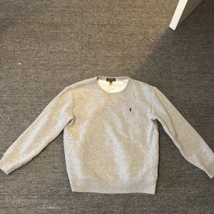Ralph lauren sweatshirt  - Bra skick 