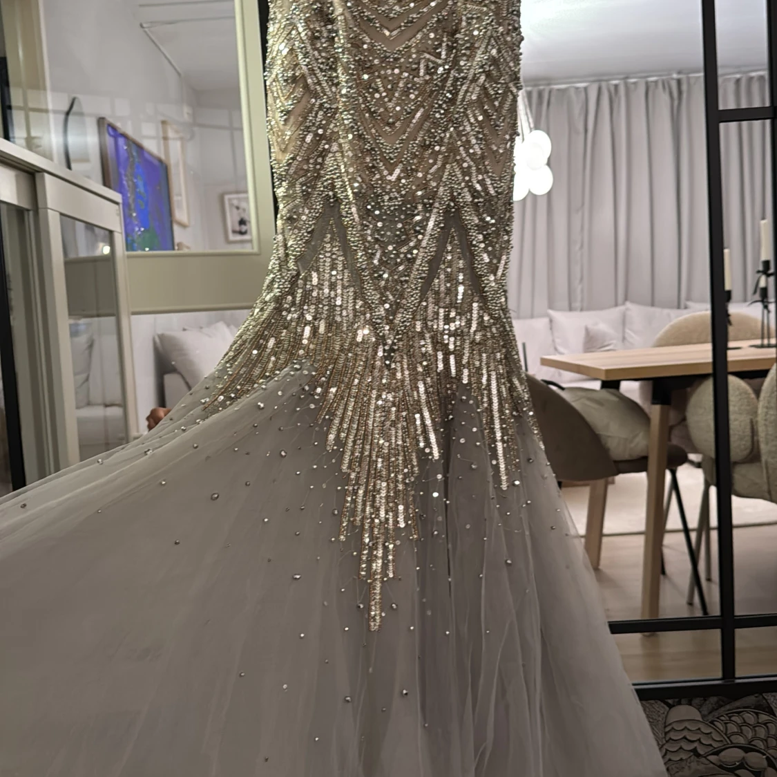 Glittrig långklänning med paljetter från SARAFIA - 2