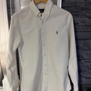 Ralph lauren skjorta  - Riktigt bra skick! Storlek medium slim fit 