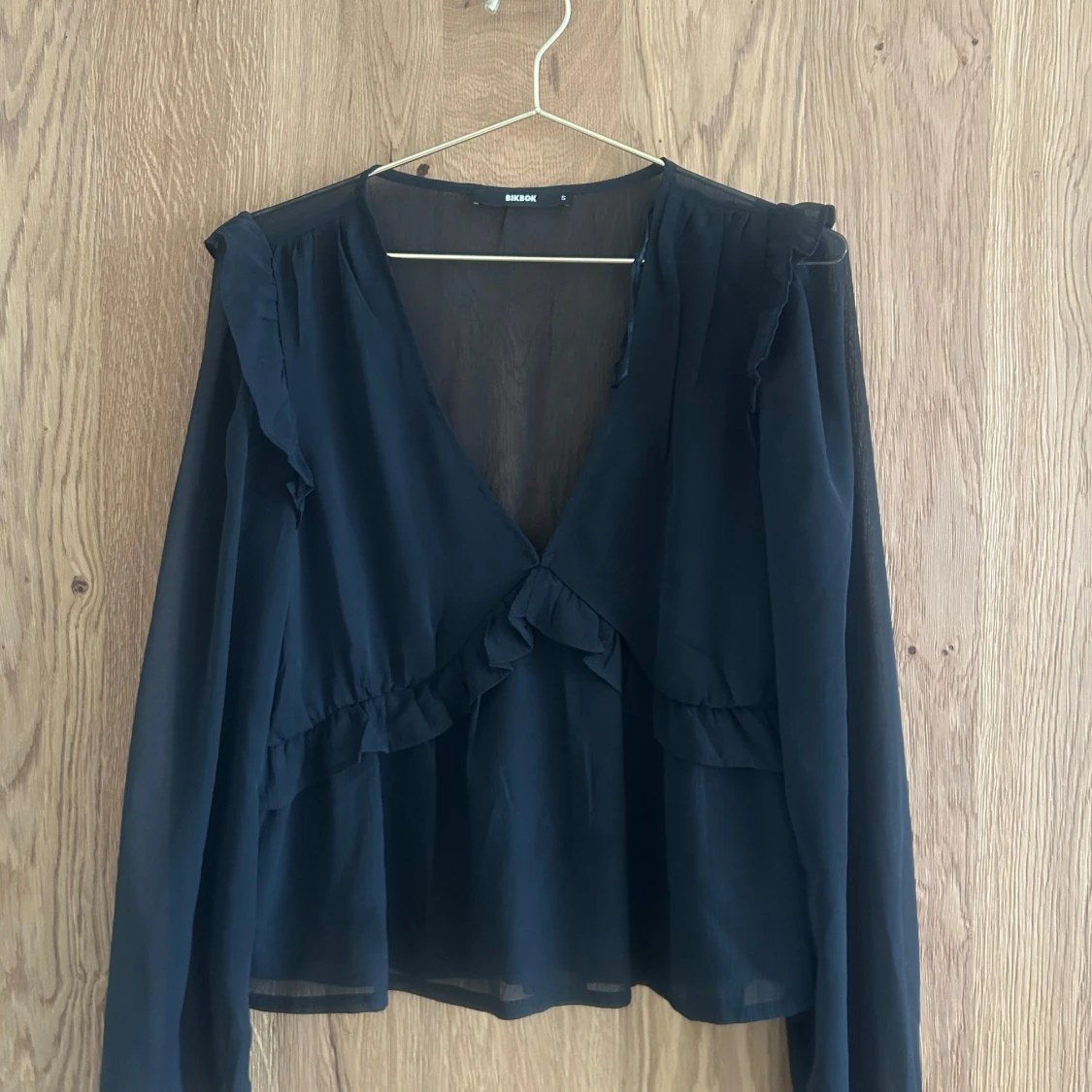 Svart BikBok blus - 1