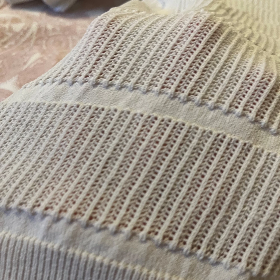 Vit stickad topp från KappAhl - 1