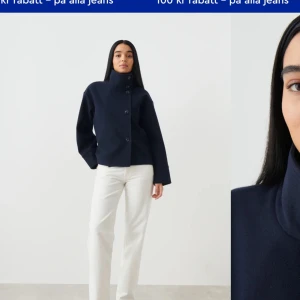 Kort kappa - Kort kappa från Gina aldrig använd köpt för 600