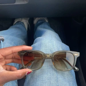 Chimi  - Säljer mina chimis i 02💋 Köpte dem helt nya för 1350kr men säljer dem nu för 500kr⭐️ inga defekter eller repor och är som nya!!💕