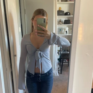 Topp  - Topp ifrån Gina i fint skick storlek xxs knappt andvänd💕