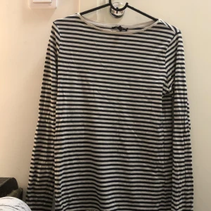 Randig tröja - Randig 