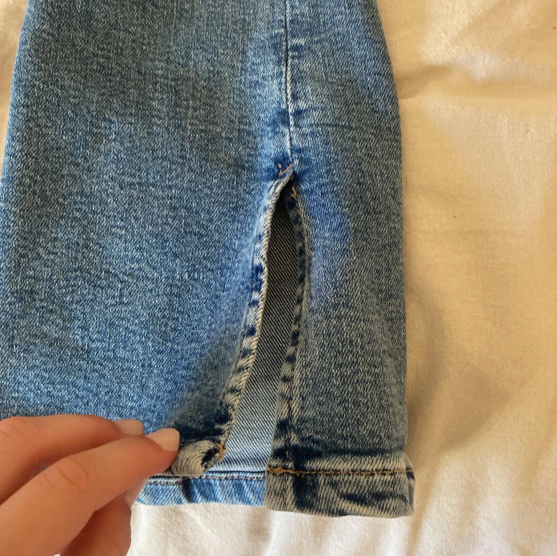 Säljer ett par blåa jeans - 92