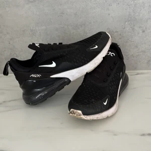 Air Max 270 - Svarta och vita 270
