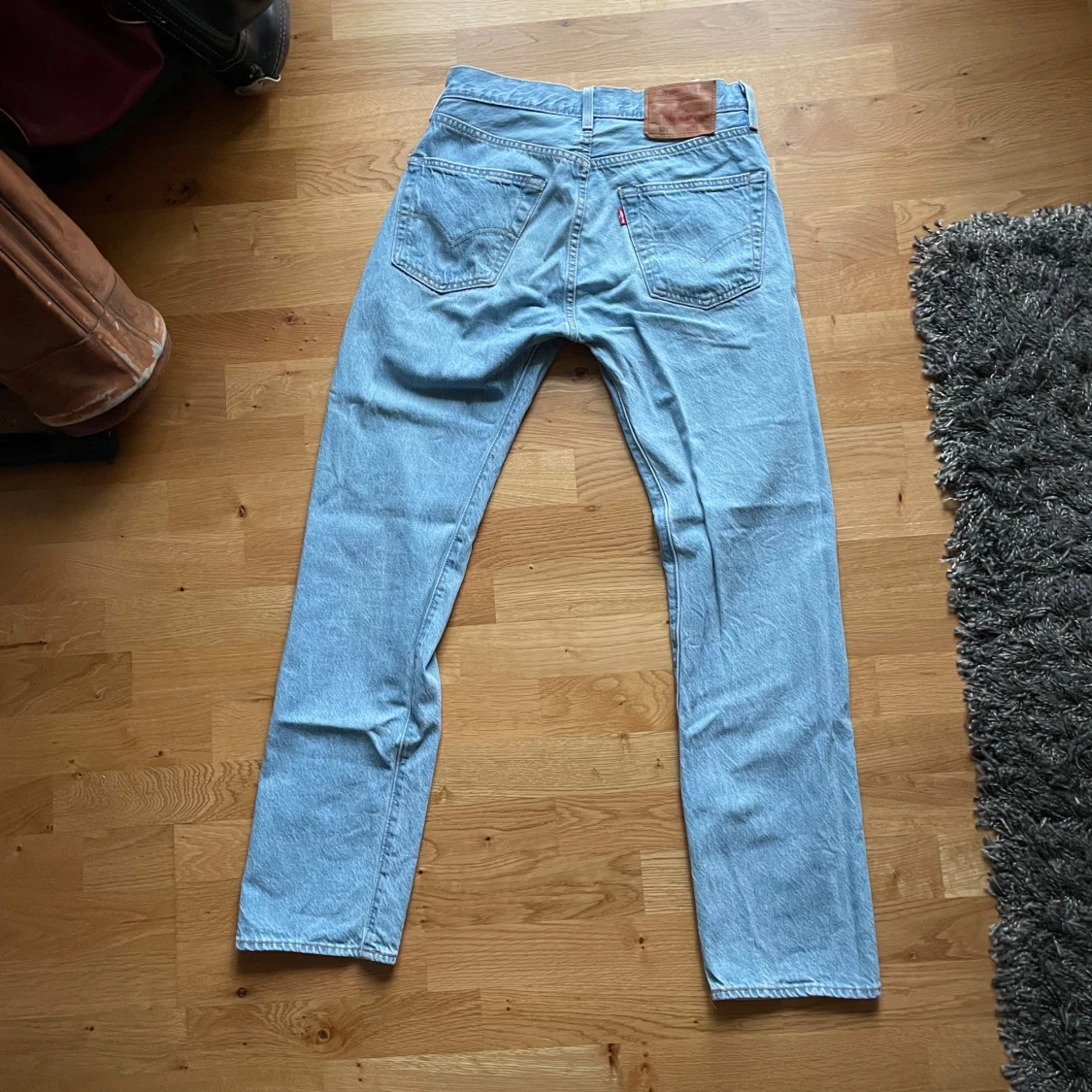 Levis 501 jeans i ljusblå denim - 90