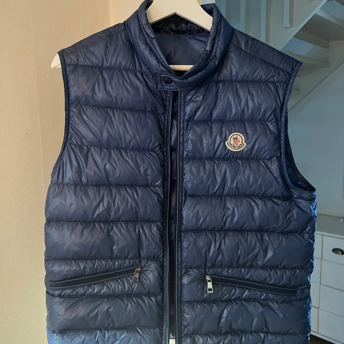 MONCLER GUI DOWN VEST BLÅ - 91