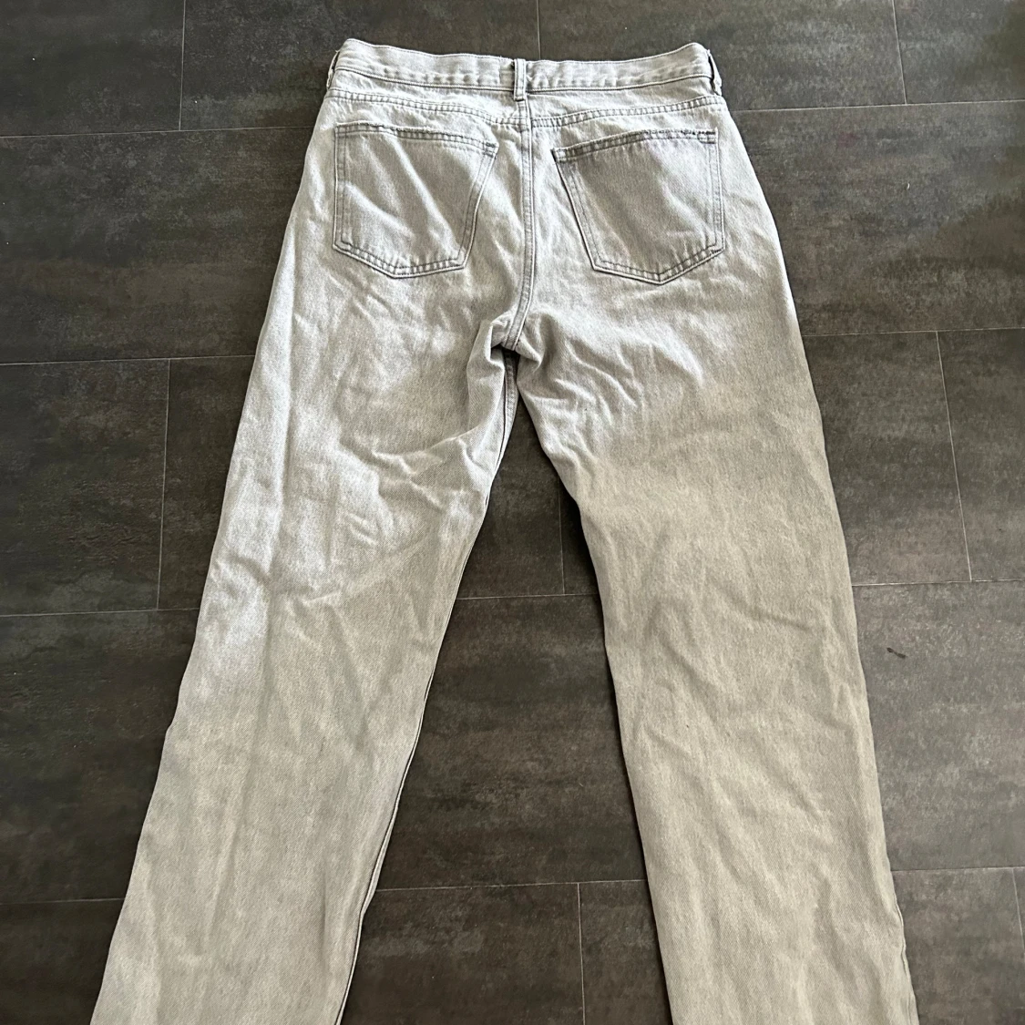 Ljusgrå jeans  - 92