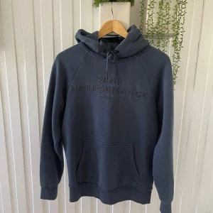 Peakperformance hoodie  - Peakperformance hoodie storlek small herr 