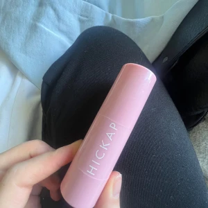 Hickap bronzer stick - Knappt använt hickap bronzer stick i färgen golden truffle, hör av dig vid intresse 🎀