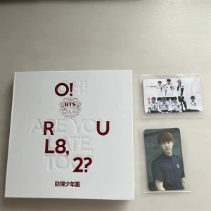 Bts album - Säljer detta orul8,2? Albumet med poster (använd, inga defekter) samt pcn som tillkom! 140kr + frakt. Vill gärna få bort dessa så hör av er vid frågor samt om priset är konstigt satt! 