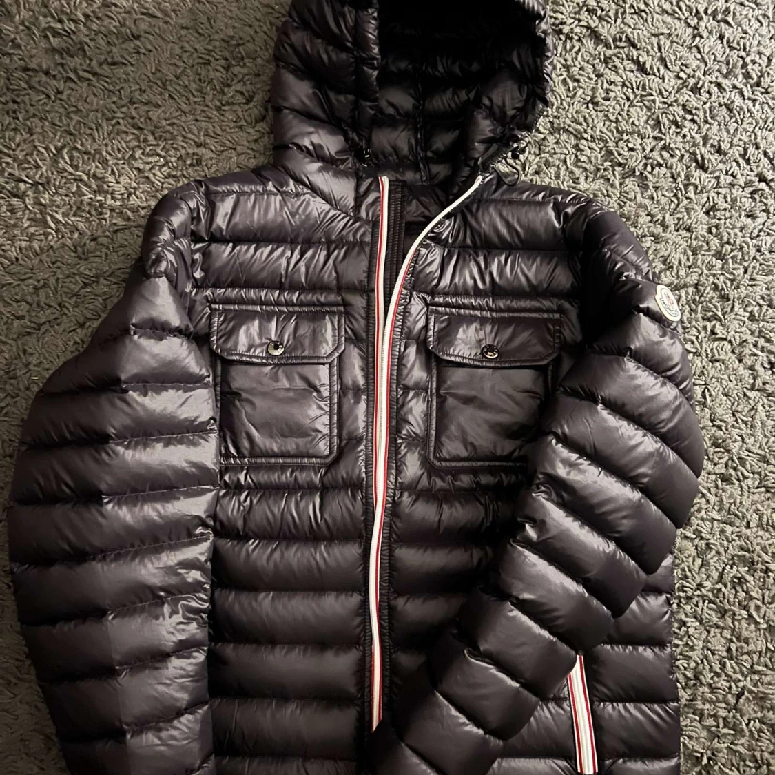 Svart pufferjacka från Moncler