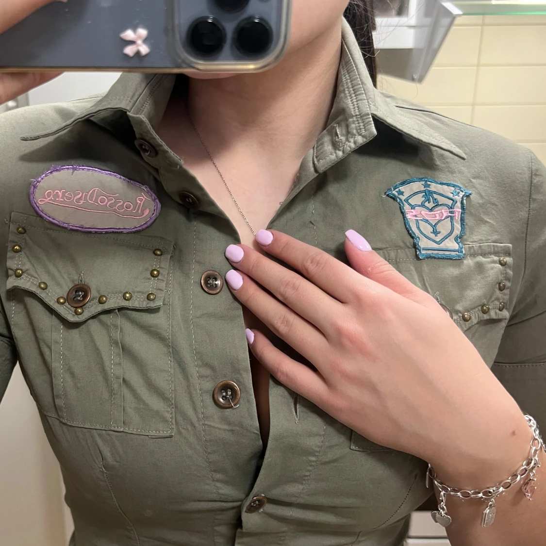 Kortärmad topp med broderier - 92