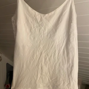 Linne - Vitt linne från lager 157 i fint skick. 