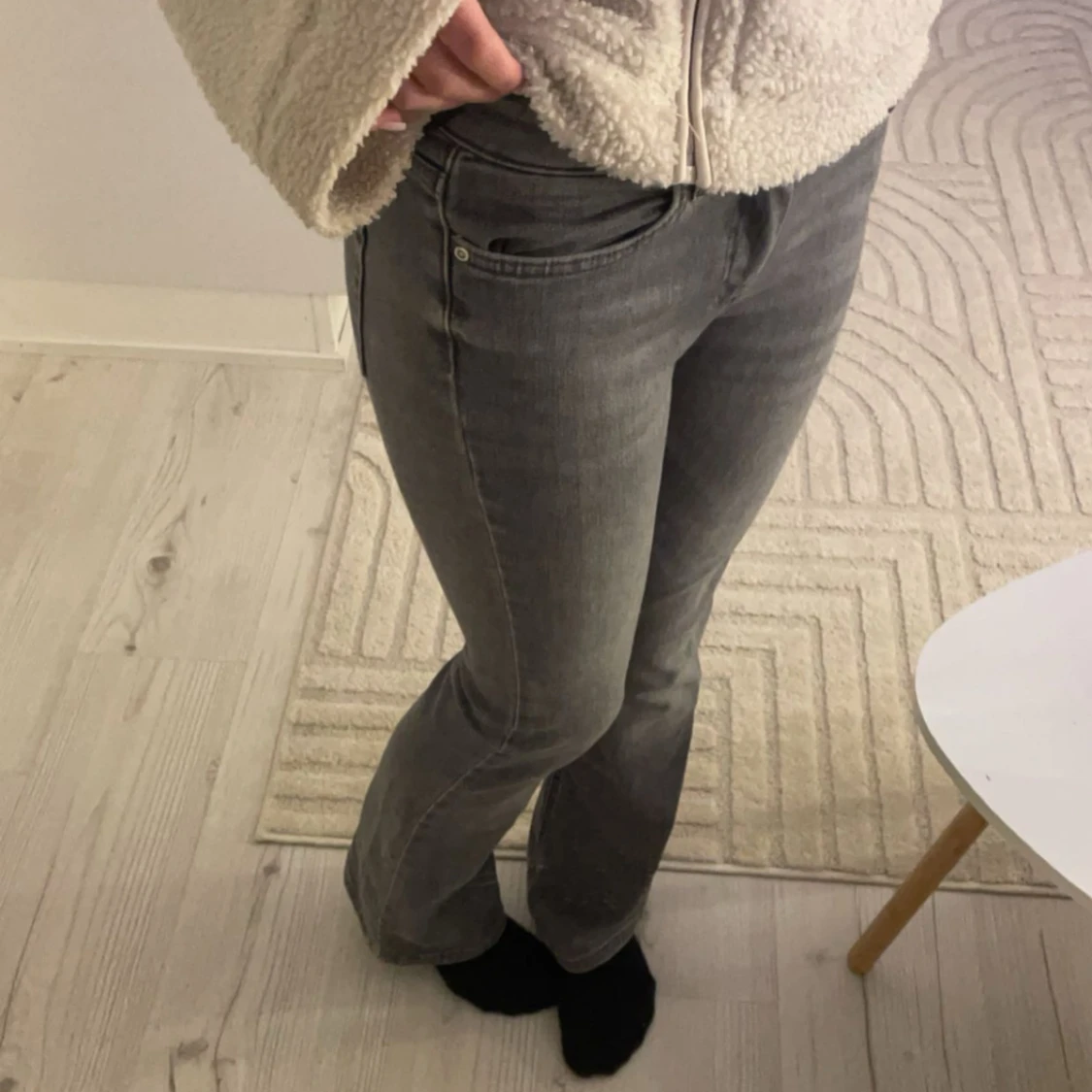 Säljer mina gråa jeans från only.