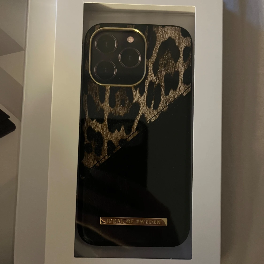 Leopardmönstrat mobilskal från Ideal of Sweden - 91