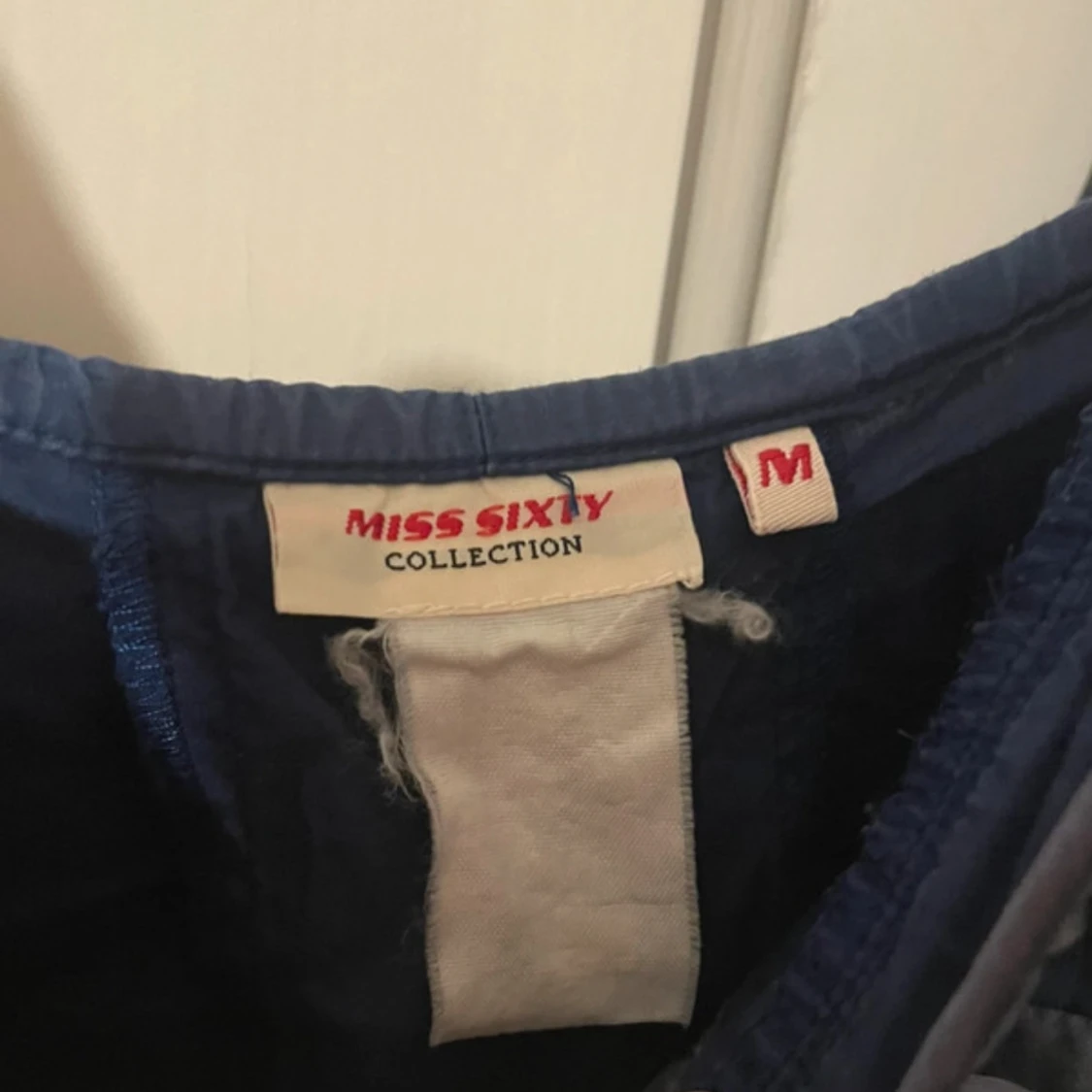 Mörkblå klänning från Miss Sixty - 90