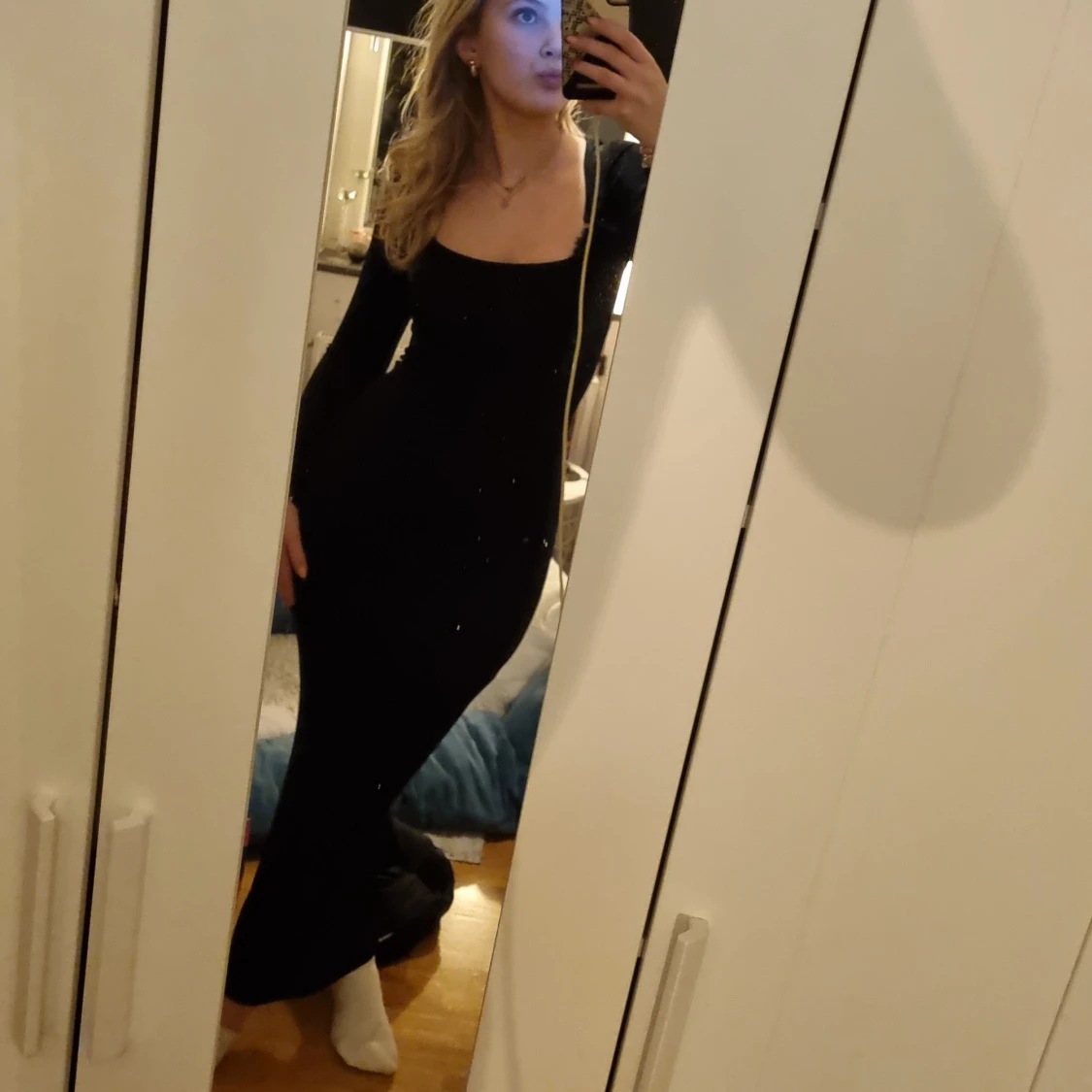 Svart glittrig långklänning - 90