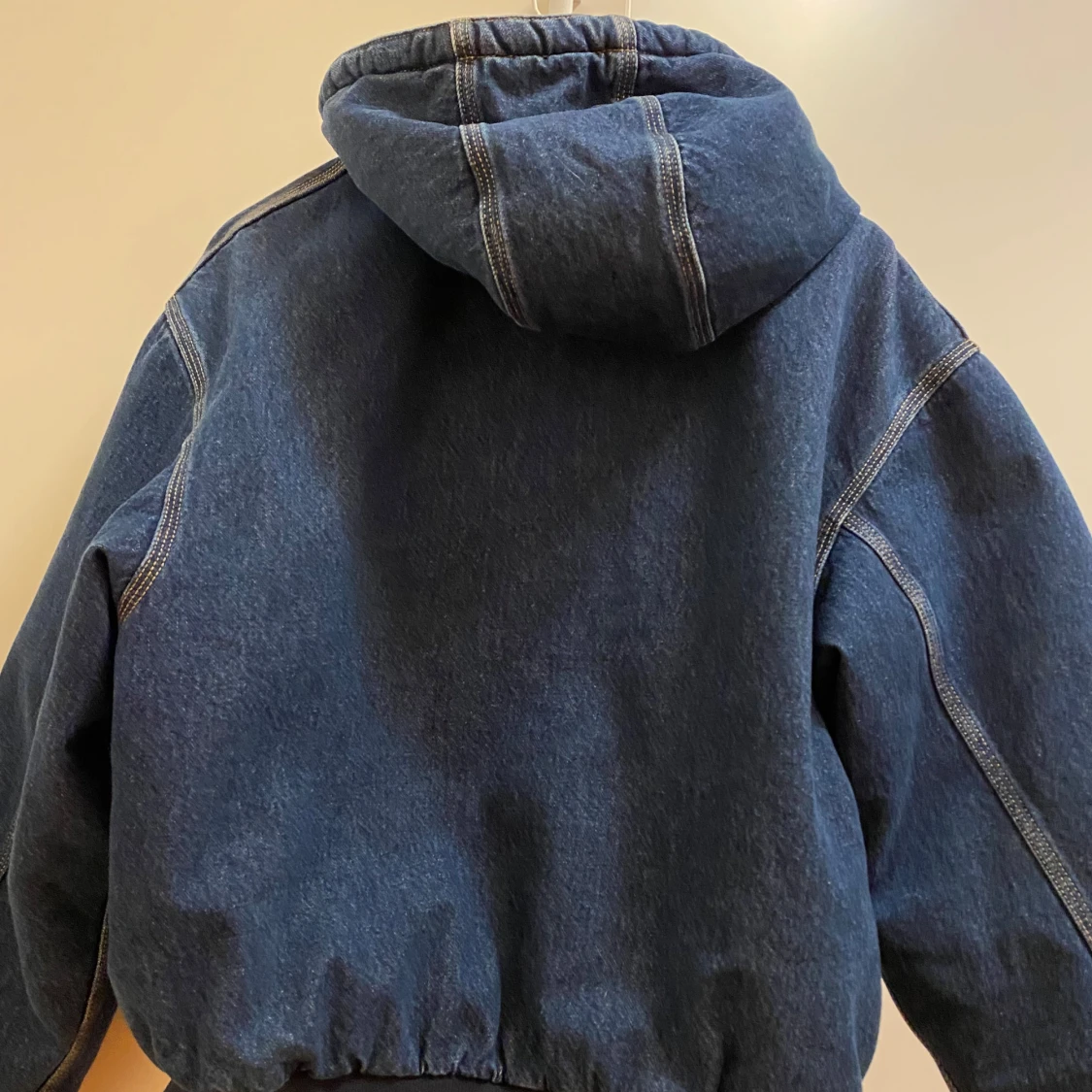 Blå jeansjacka från Carhartt - 92