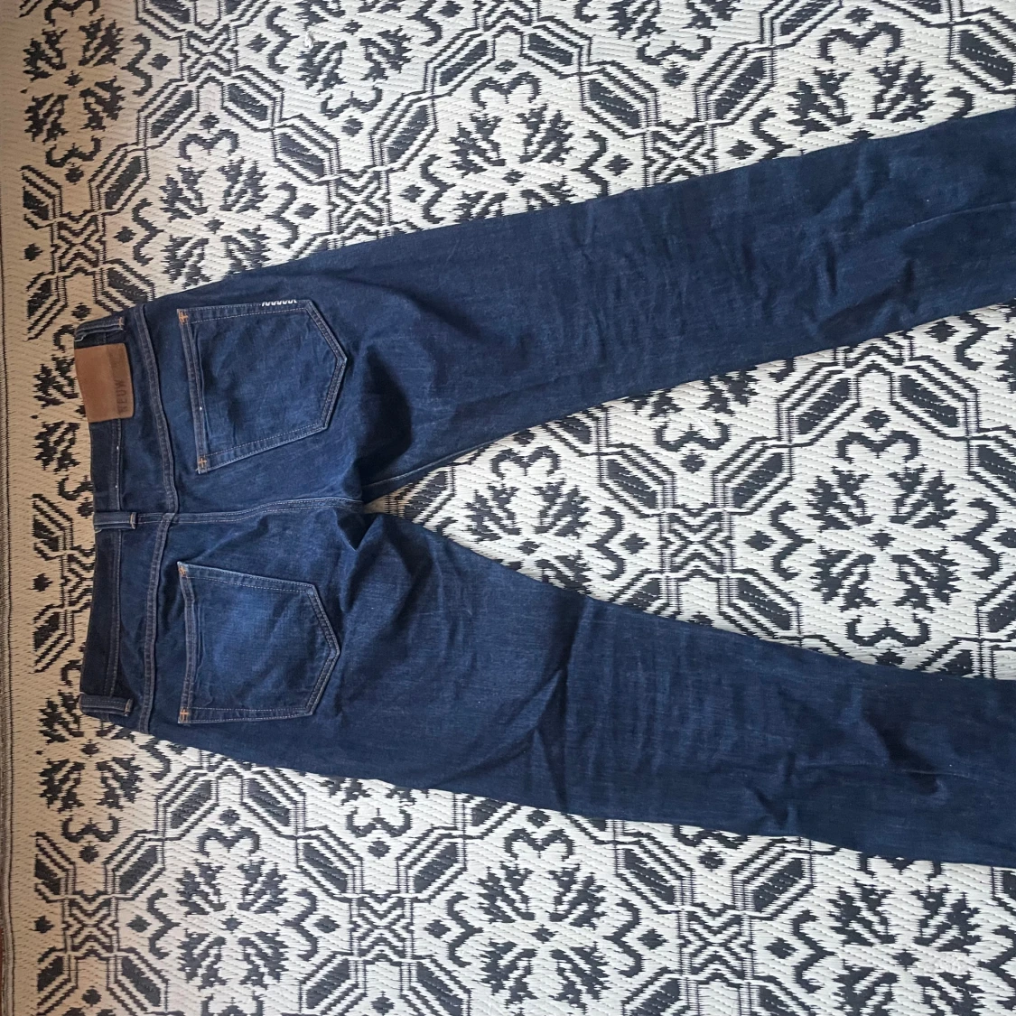 Mörkblå jeans från Neuw  - 90