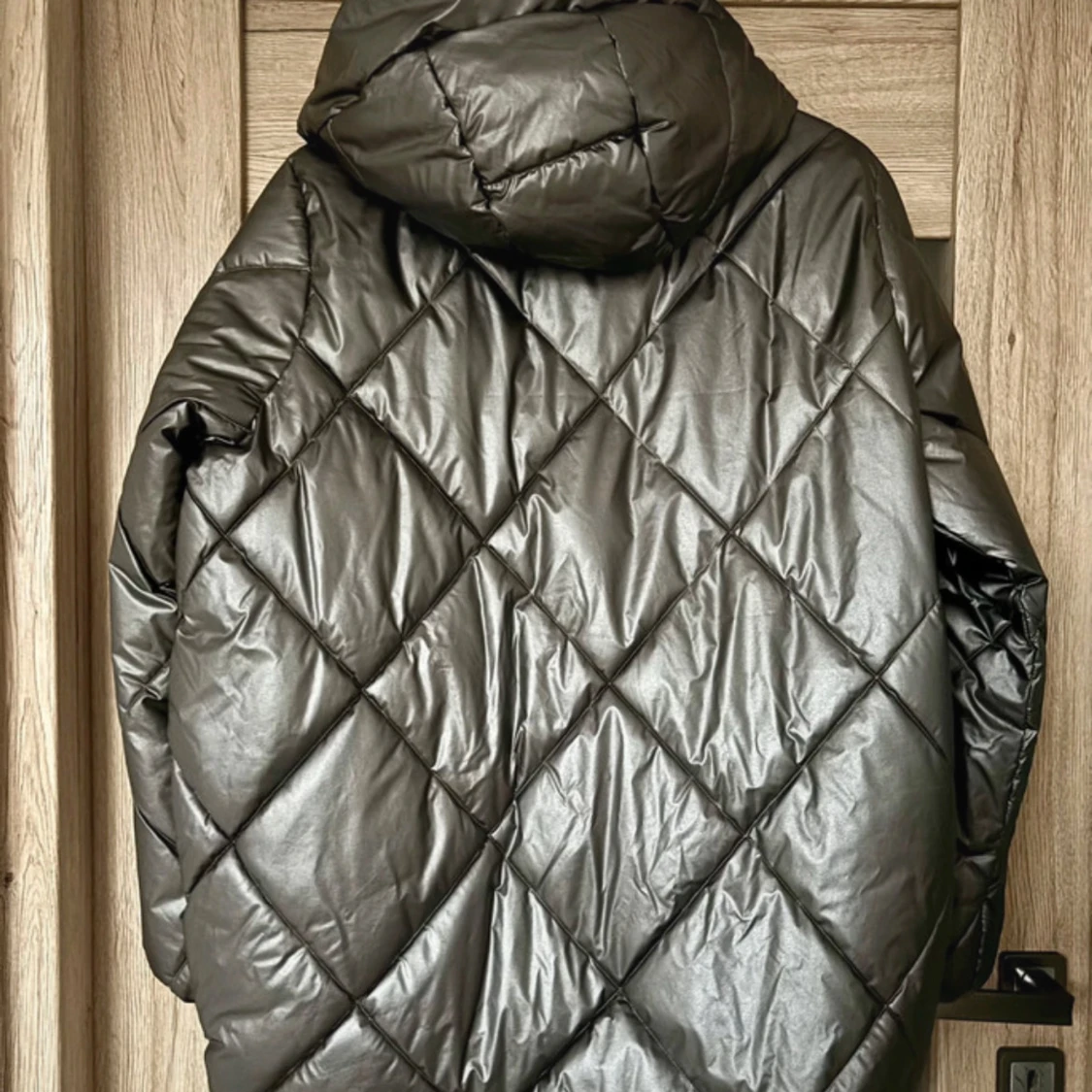 Jättesnygg grön quiltad vinterjacka! - 90