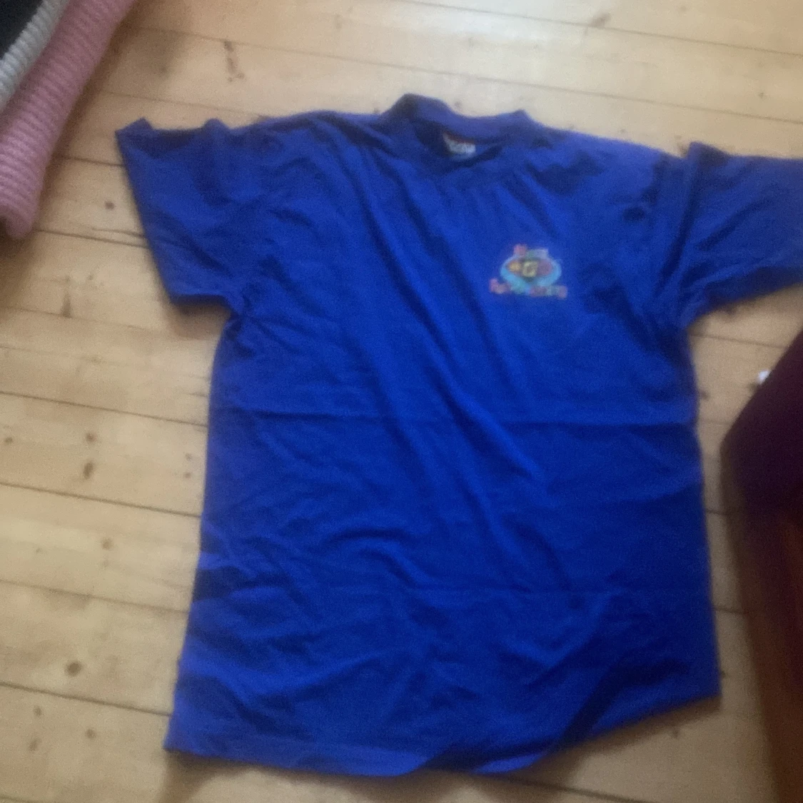 Blå t-shirt från Clique