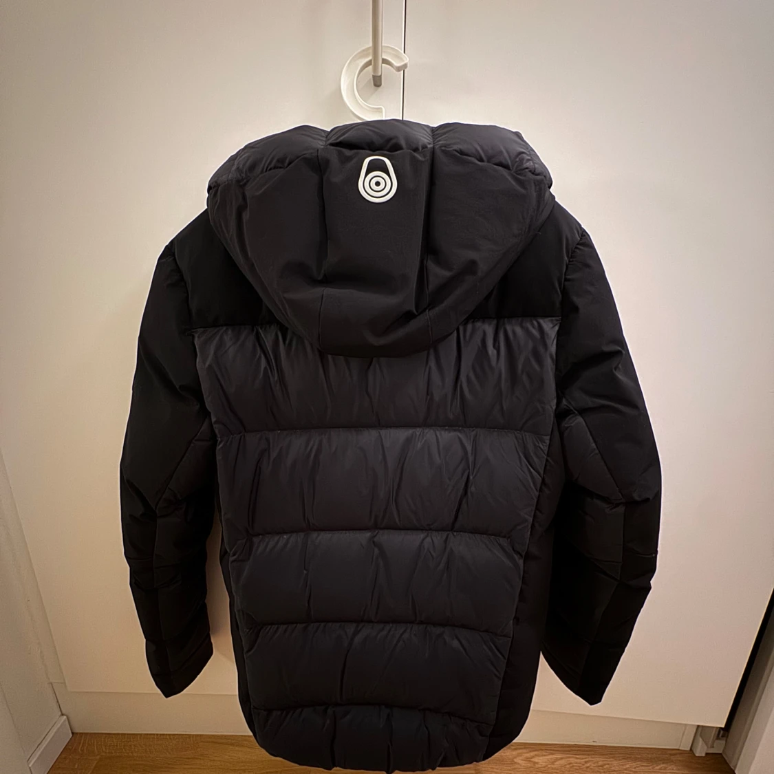 (Använd cirka 10 gånger)Svart vinterjacka från Sail Racing  - 1