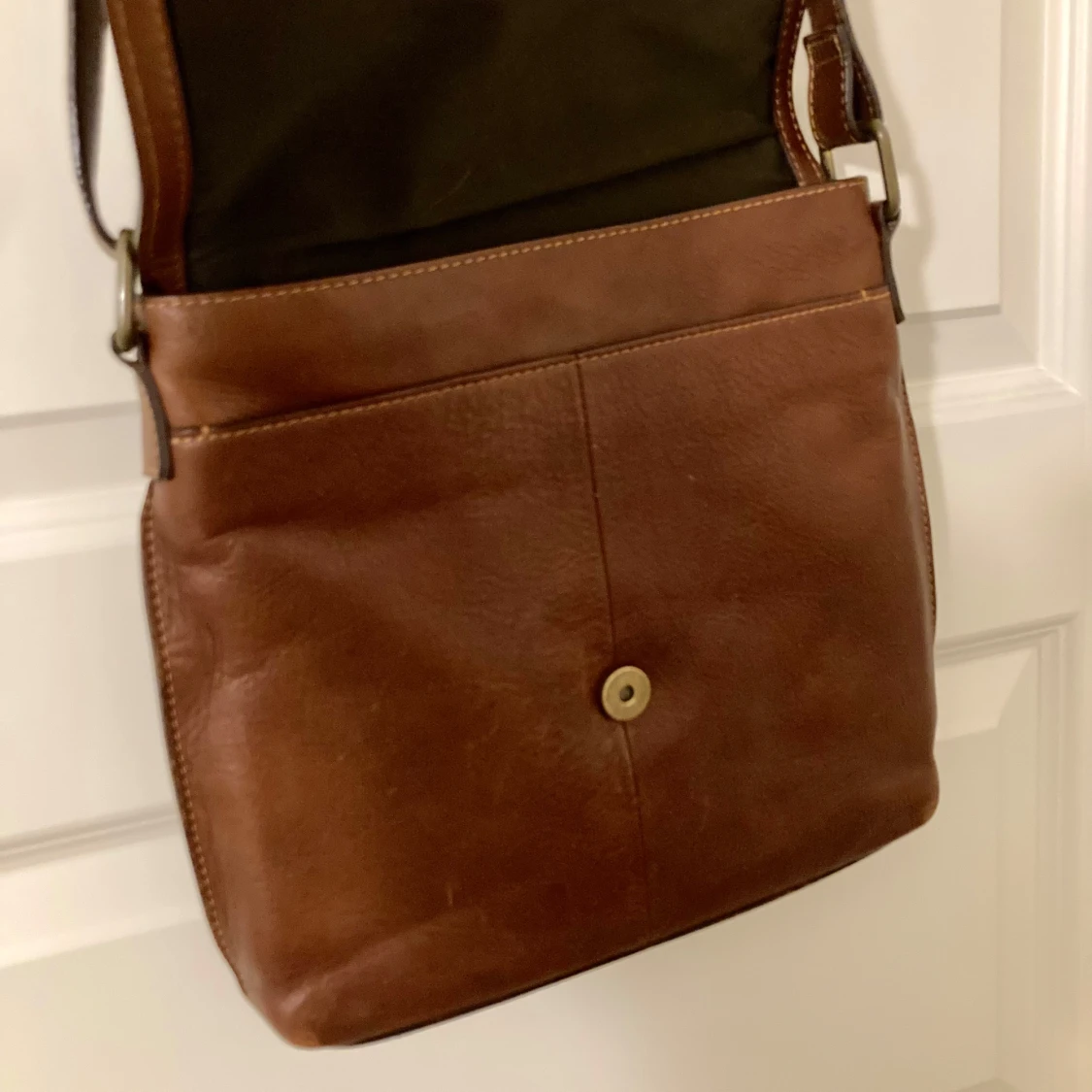 Brun axelväska i skinn - 1