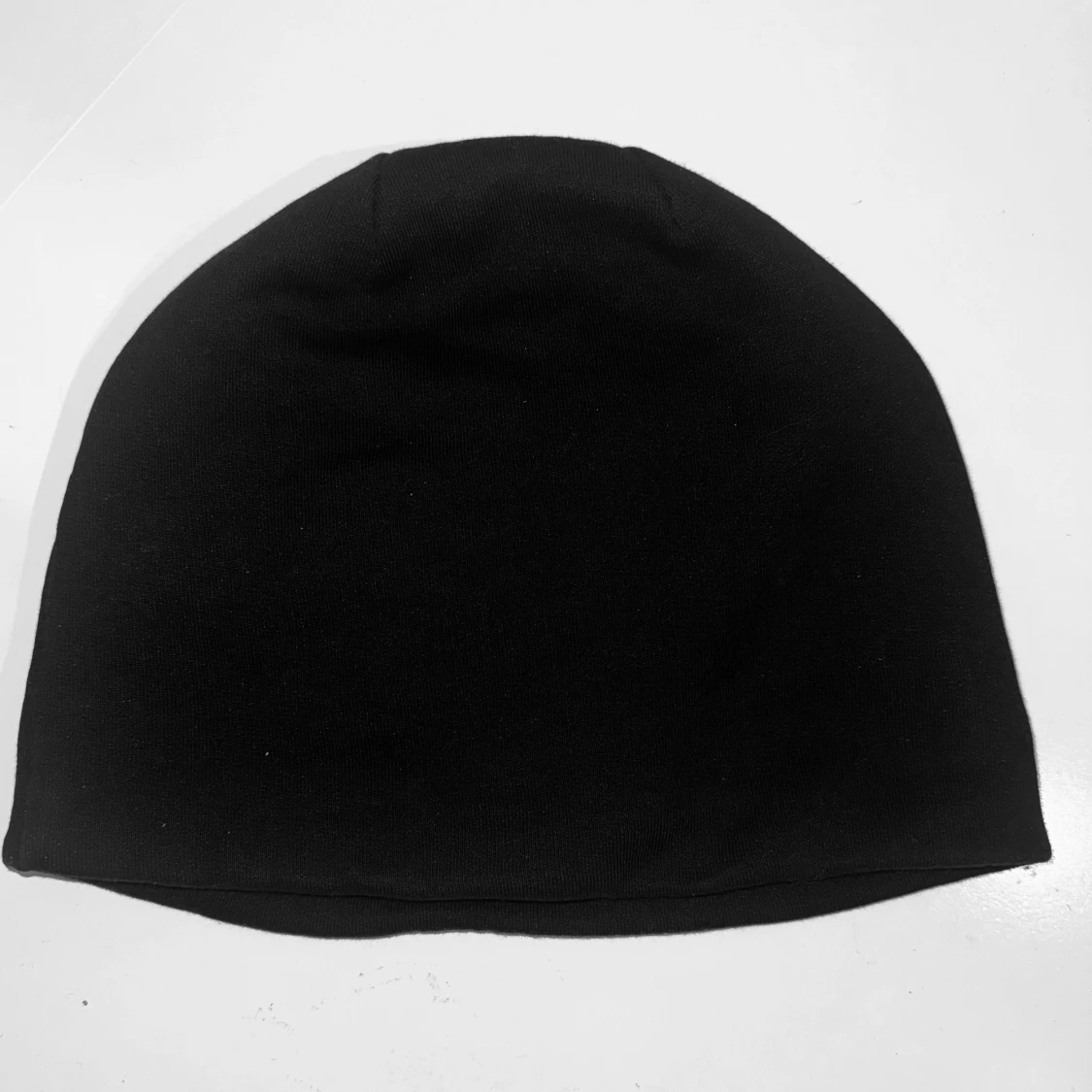 Svart Beanie | Sail Racing - 1