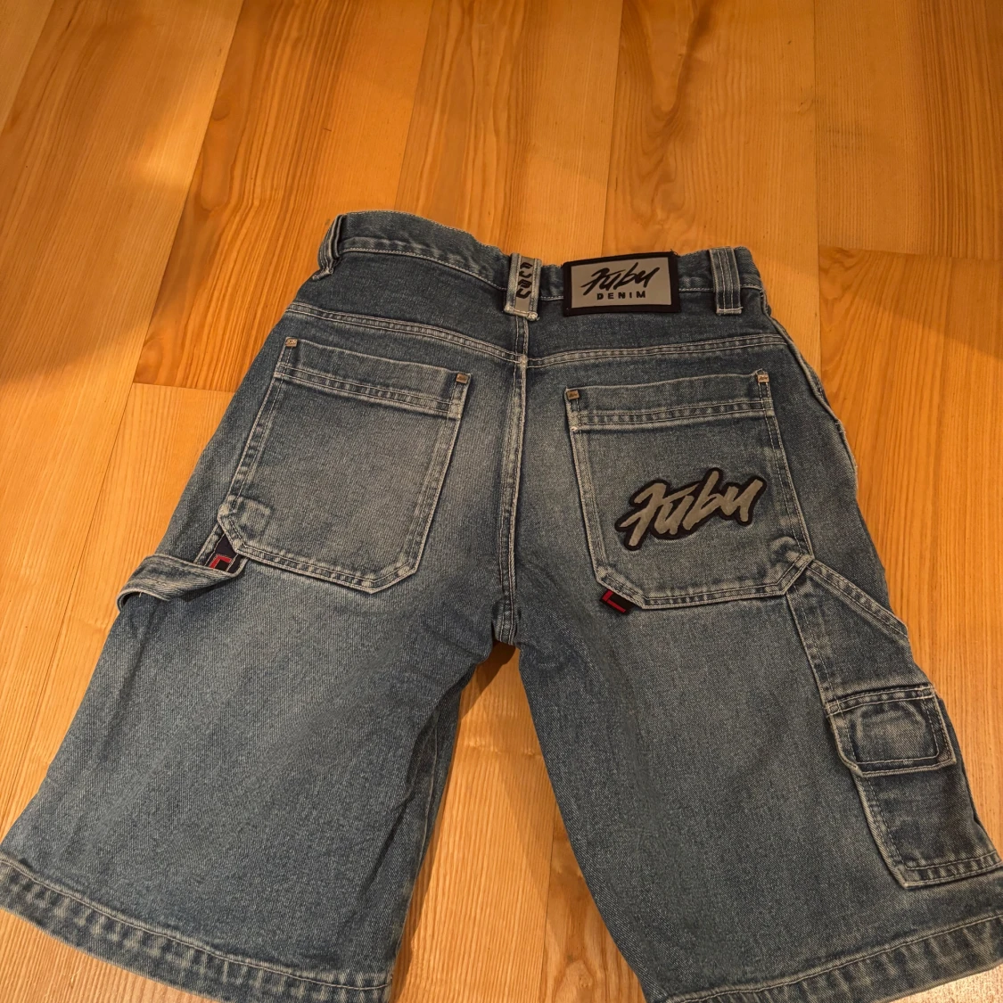 Blå jeansshorts från Fubu - 1