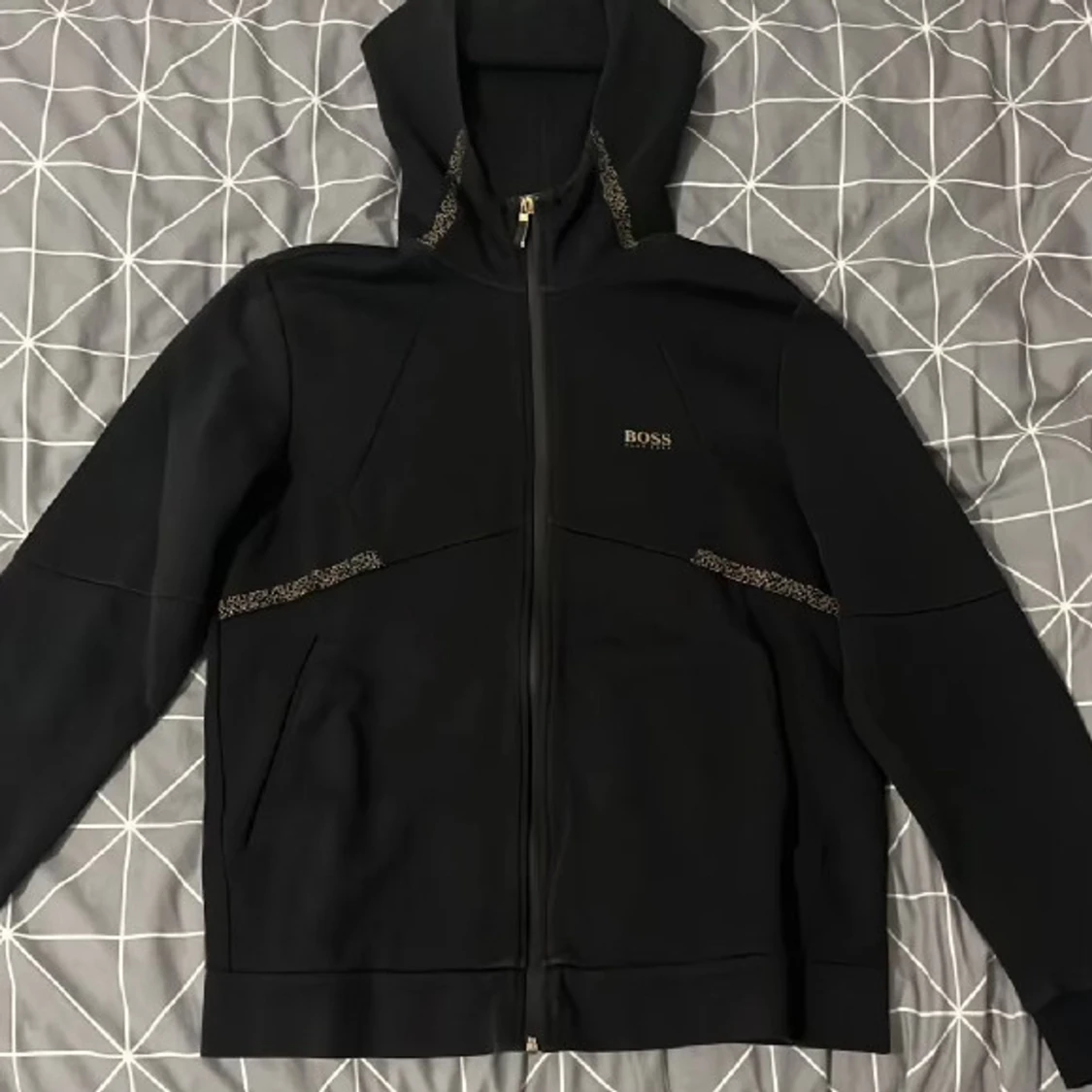 Svart huvtröja från Boss