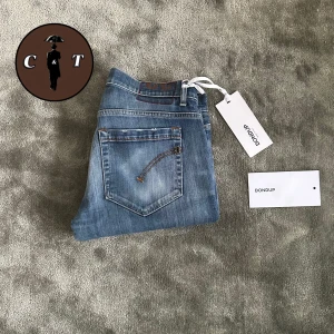 Dondup Jeans - Dondup Jeans | Skick 8/10 | Nypris 3200kr, vårat pris endast 699 kr | Storlek 32 | Svarar gärna på era frågor och funderingar!