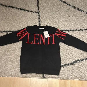 Valentino tröja storlek L - Storlek L i nyskick